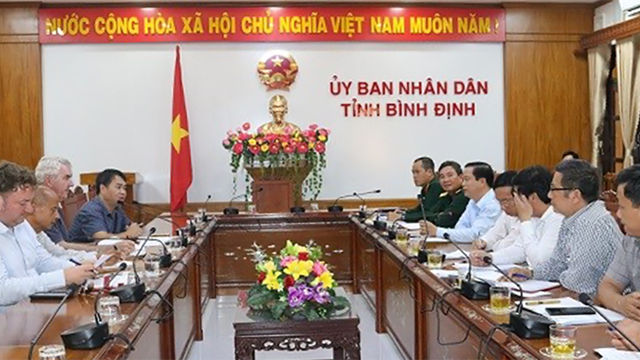 Binh Dinh Province coordinated to carry out mine clearance to overcome consequences after the war