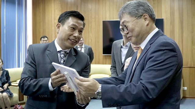 Giám đốc KOICA tham dự cuộc họp đánh giá kết quả 3 năm thực hiện dự án Việt Nam - Hàn Quốc hợp tác khắc phục hậu quả bom mìn sau chiến tranh