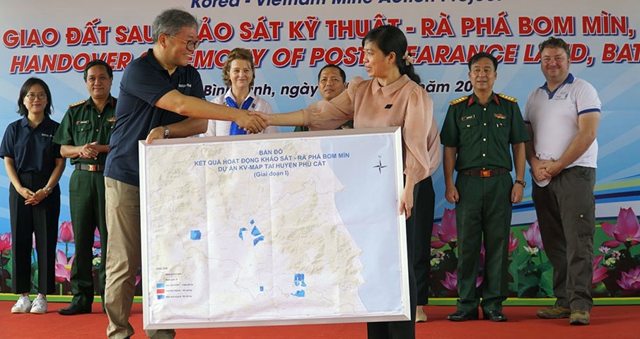 KOICA cam kết chung tay cùng Chính phủ Việt Nam khắc phục hậu quả bom, mìn sau chiến tranh